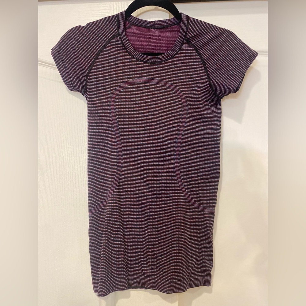 Small Lululemon Swiftly Tech Short Sleeve Crew